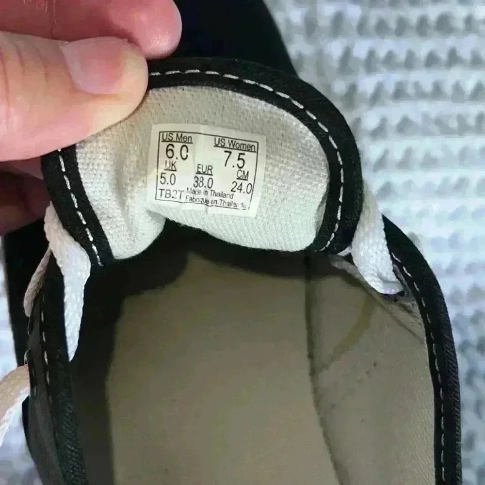 Vans Unisex Canvas Sneakers